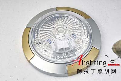 安全可靠、實用美觀的吸頂燈(圖)